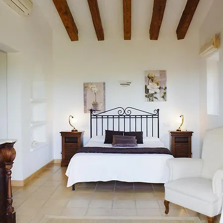 Villa Penya Redona